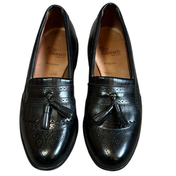 Allen Edmonds Other - Allen Edmonds Bridgeton Black Leather Tassel Loafers size 9 C narrow